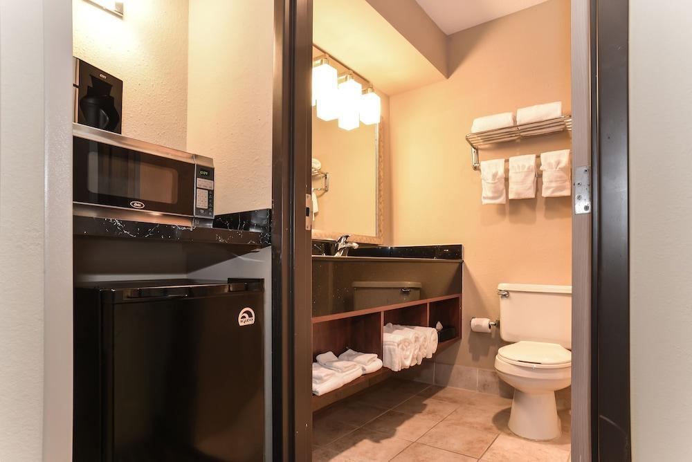 Comfort Inn & Suites Kansas City - Northeast Zewnętrze zdjęcie
