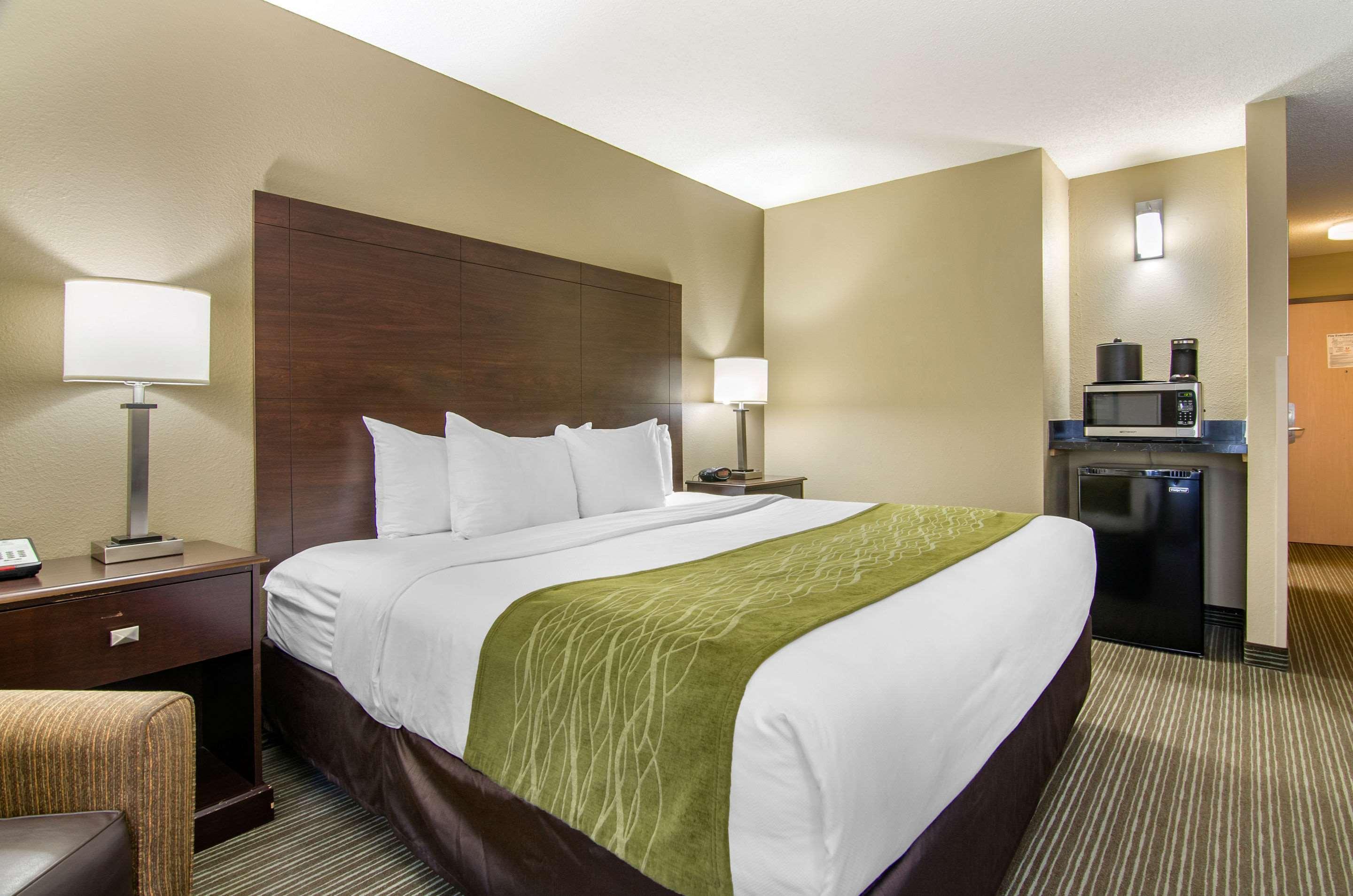 Comfort Inn & Suites Kansas City - Northeast Zewnętrze zdjęcie